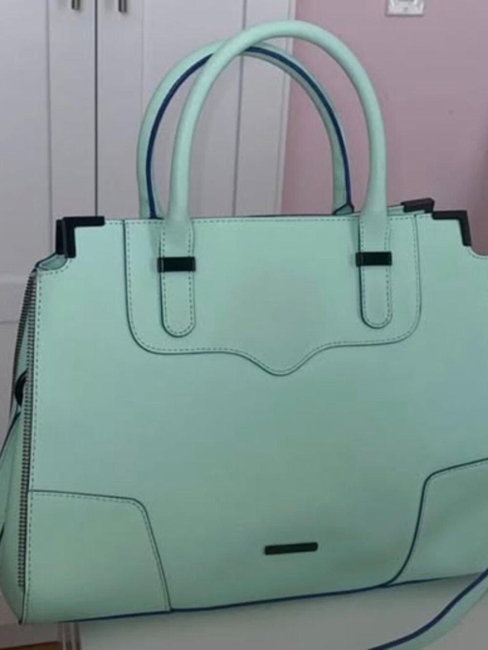 Rebecca Minkoff mint green Amorous satchel: Excellent Condition